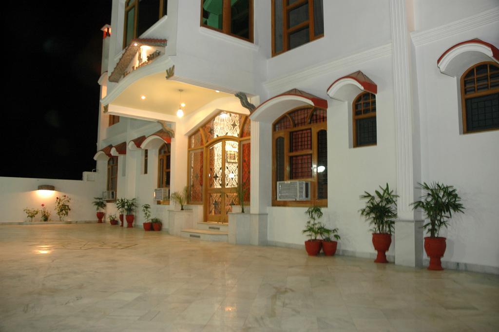 Hotel Ishan Villa Amritsar Dış mekan fotoğraf